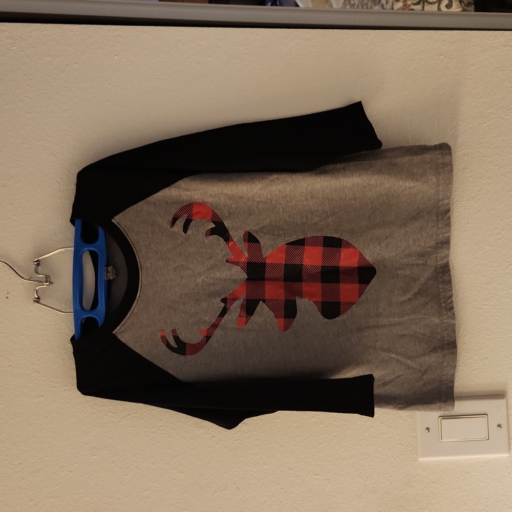 Next Level  Boys shirt size small
